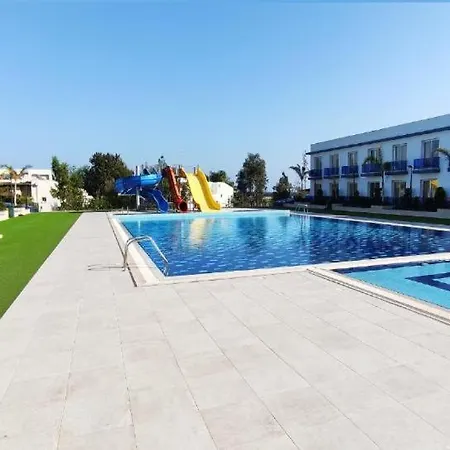 Royal Life Poseidon A Studio With Sea View In Long Beach Agios Georgios  Екстер'єр фото
